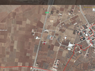 GÜNEYSINIRDA İMARLI ARSA 